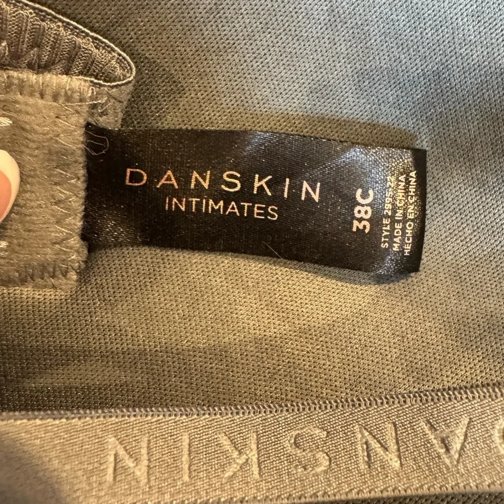Danskin Soft Lift Gray Bra Size 38C
